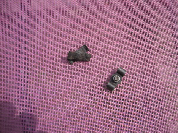 Fixations de tube en cuivre de radiateur d'huile