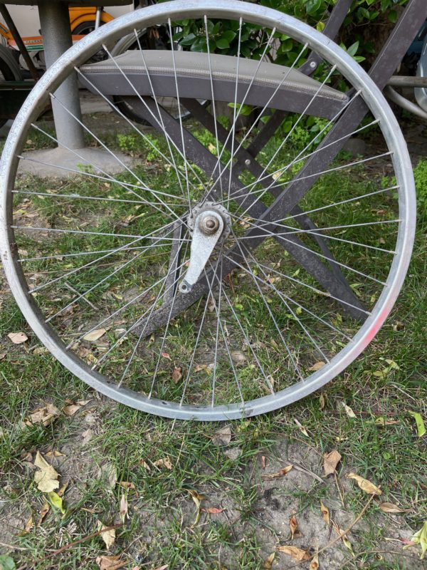 Roue de vélo torpédo