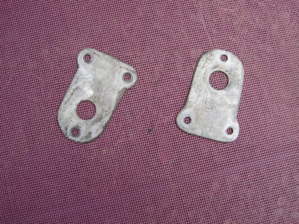2 renforts de serrure de 2cv A et AZ