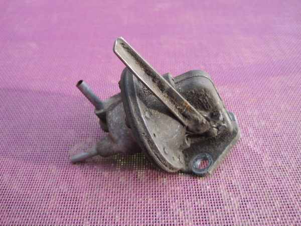 Pompe à essence de 2cv AZ et AZAM