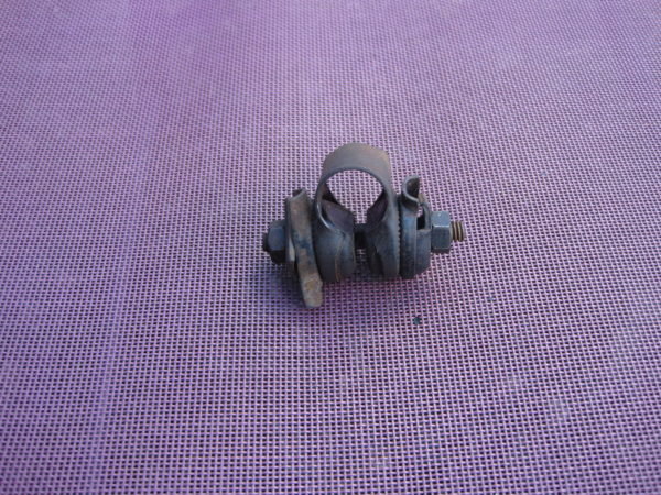 Fixation de selle pour vélo ou Solex